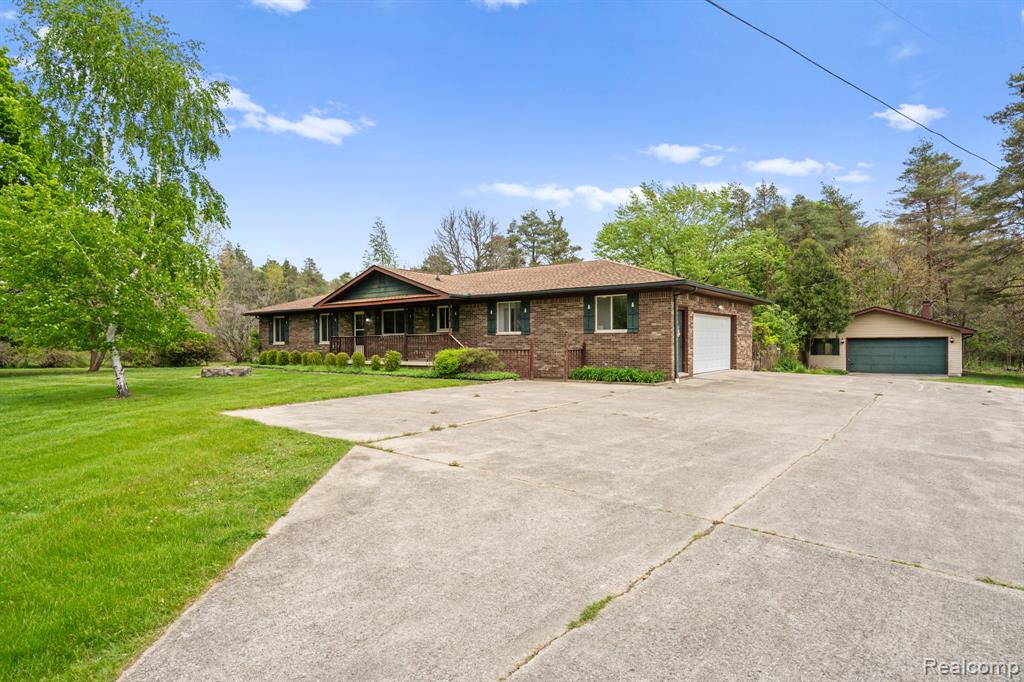 7540 Dexter-Pinckney Road Dexter, MI 48130 - Photo 5 of 53