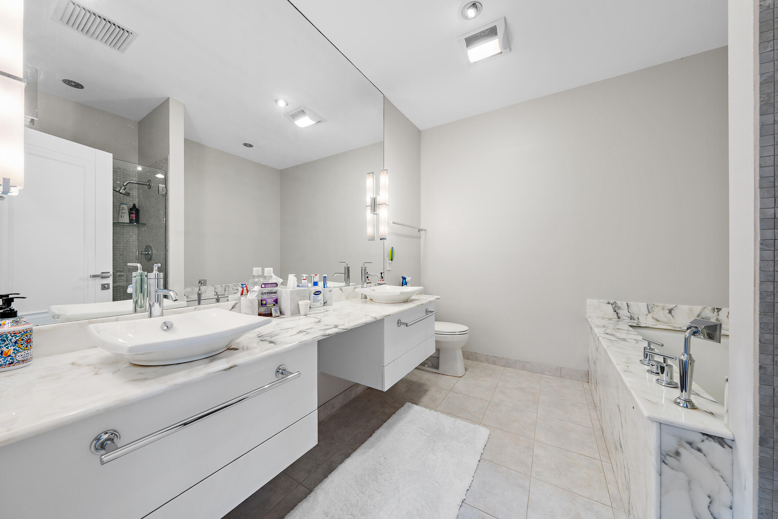 169 Apollo Circle Jupiter, FL 33477 - Photo 29 of 52 Guest Bathroom
