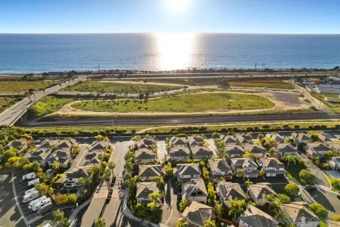 $1,990,000 | 7393 Portage Way, Carlsbad, CA 92011