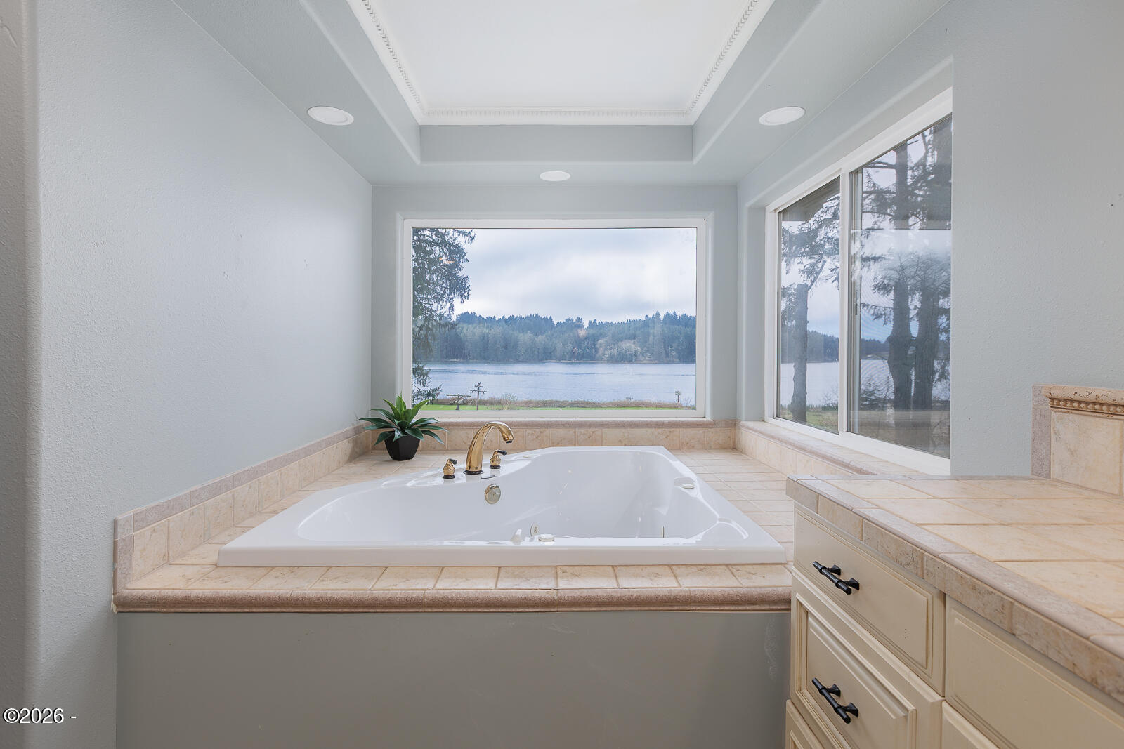 3823 Yaquina Bay Road Newport, OR 97365 - Photo 45 of 68 Web-43