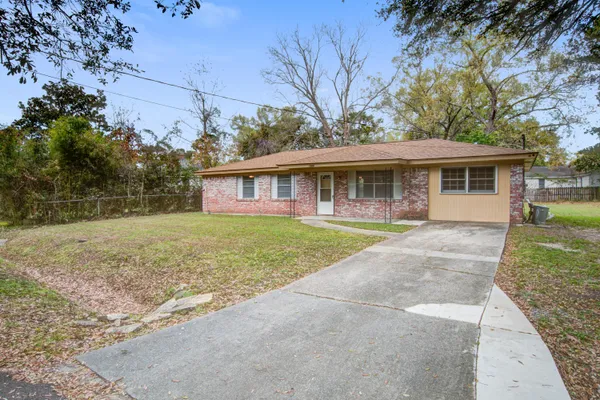 $2,195 | 1908 Swift Avenue, Charleston, SC 29407