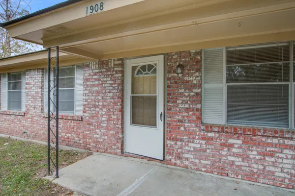$2,195 | 1908 Swift Avenue, Charleston, SC 29407