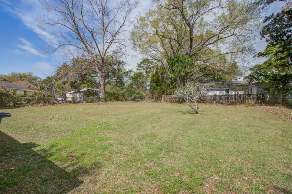 $2,195 | 1908 Swift Avenue, Charleston, SC 29407
