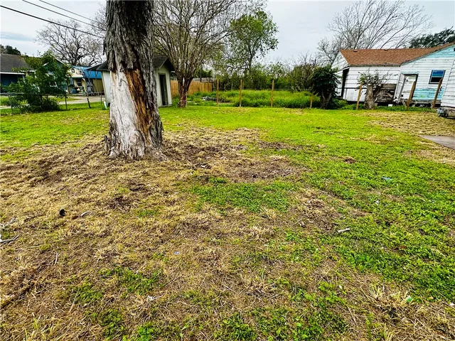 $99,999 | 1302 York Avenue, Corpus Christi, TX 78415
