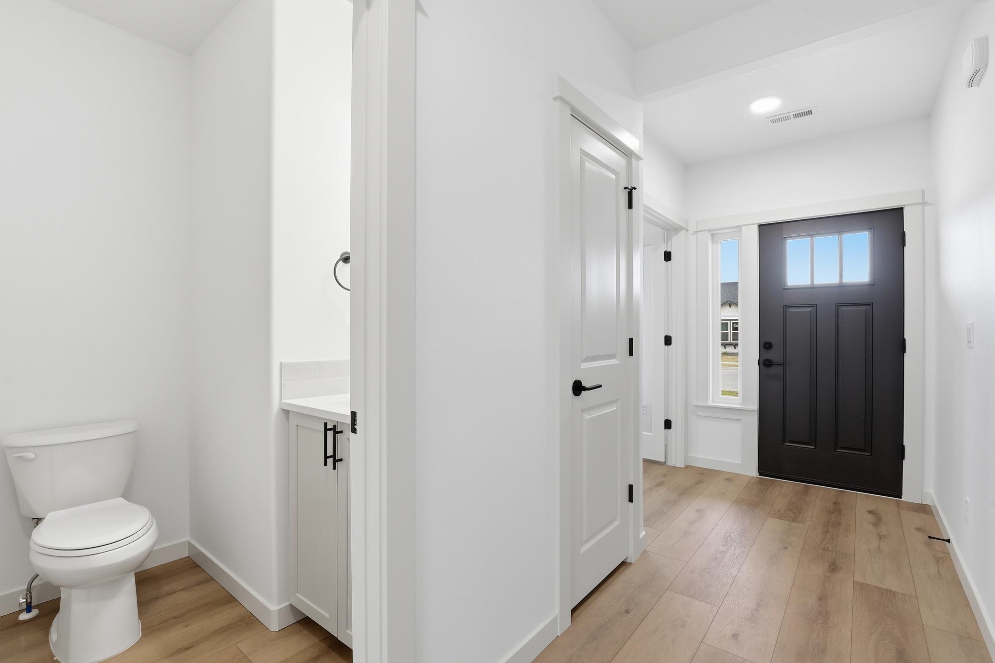 1463 West 67th Avenue Spokane, WA 99224 - Photo 2 of 13