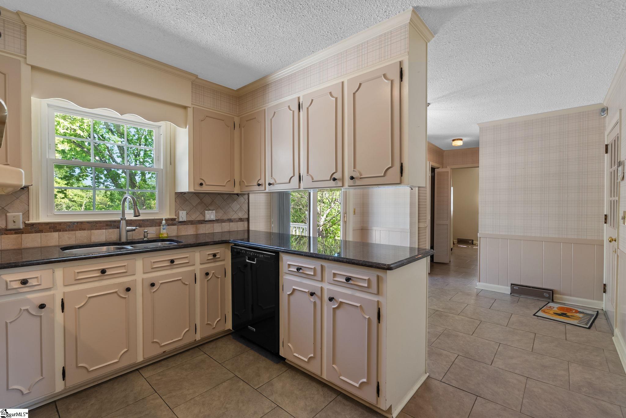 101 Triangle Pine Road Fountain Inn, SC 29644 - Photo 23 of 37 Gallery Image 23