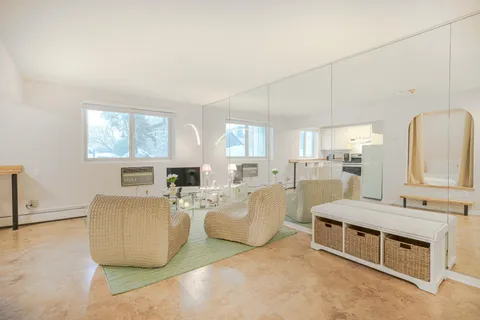 $119,900 | 4379 Wilshire Boulevard, Unit 104, Mound, MN 55364