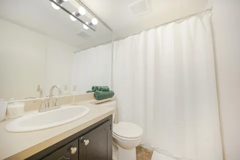 $119,900 | 4379 Wilshire Boulevard, Unit 104, Mound, MN 55364