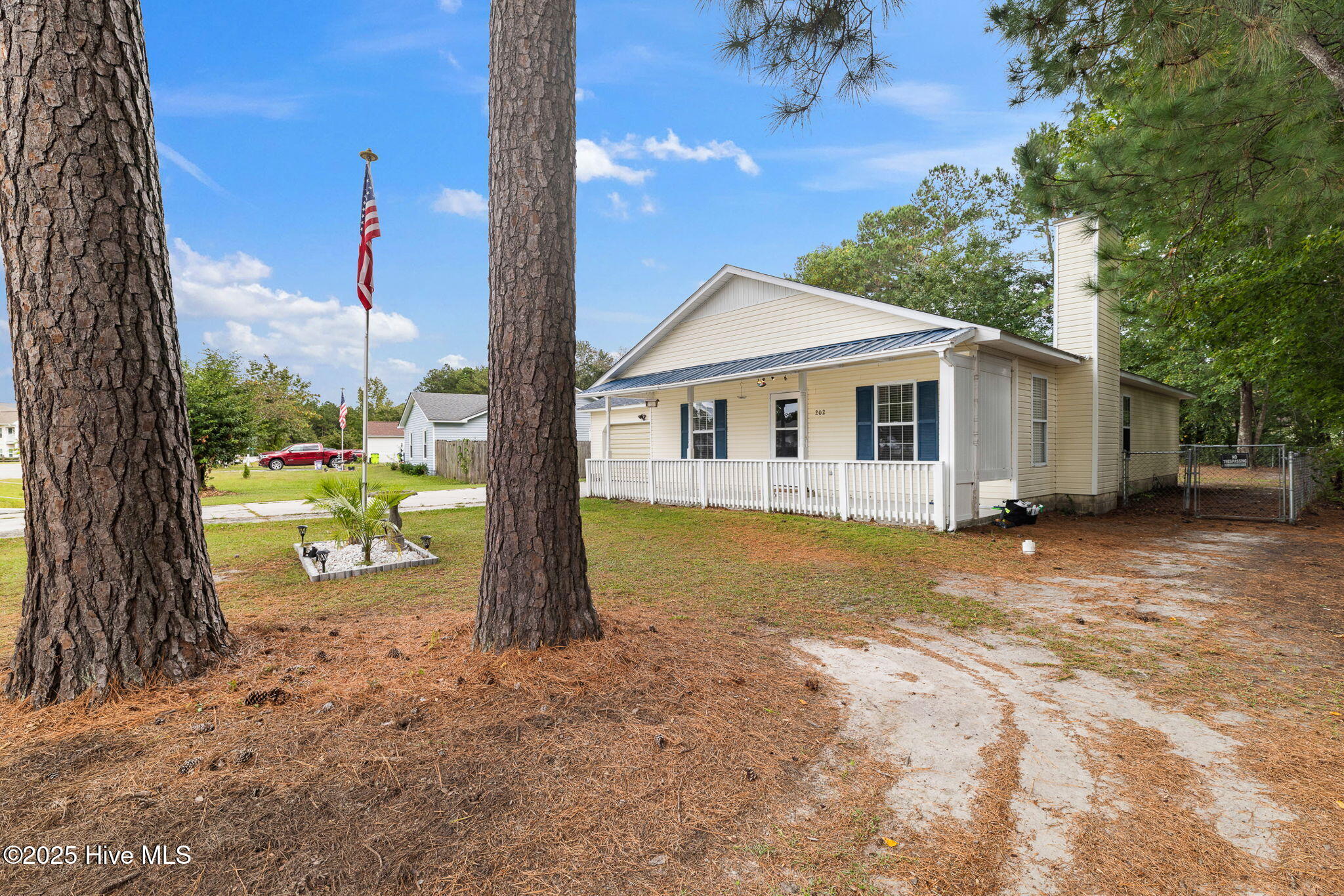 202 Catawba Road Havelock, NC 28532 - Photo 5 of 38 202 Catawba Road