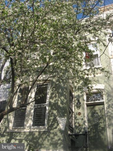 245 10th Street Northeast Washington, DC 20002 - Photo 1 of 17