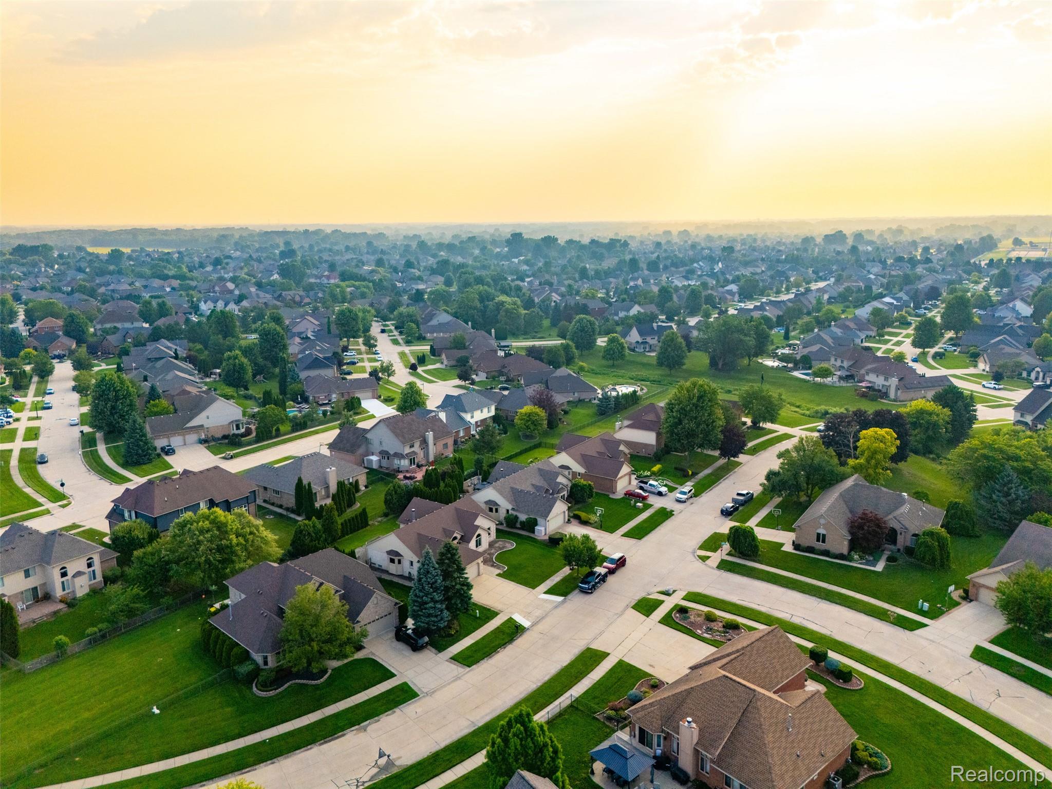 47676 Sandy Ridge Drive Macomb, MI 48044 - Photo 52 of 55 59_drone-14.jpg
