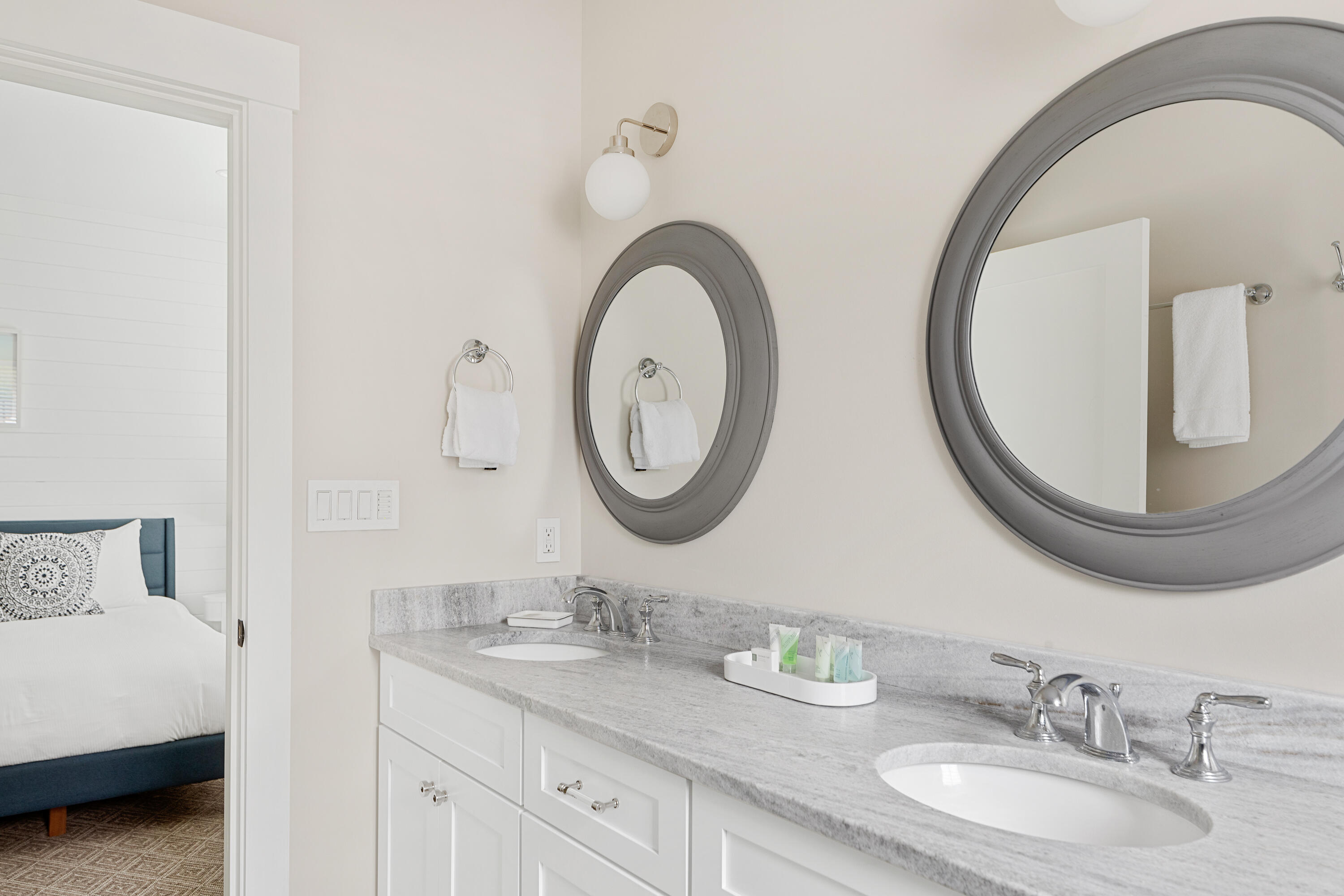 15 Langsford Road, Unit 10 Kennebunkport, ME 04046 - Photo 10 of 18 Kennebunkport Rental Homes Langsford Cap