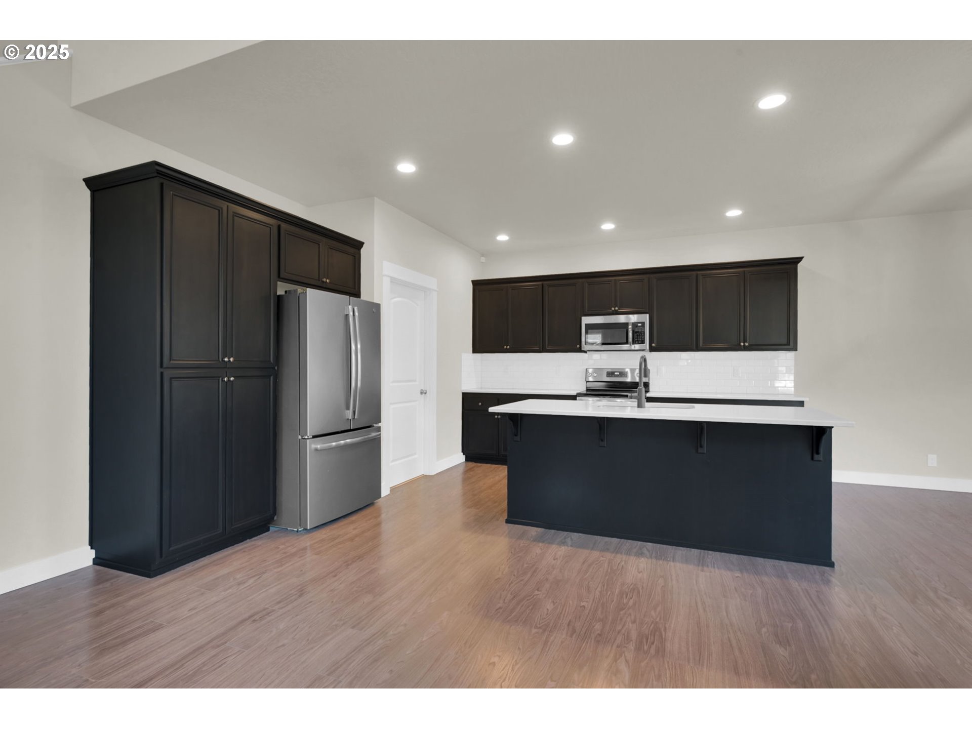 967 South 58th Street Springfield, OR 97478 - Photo 11 of 44
