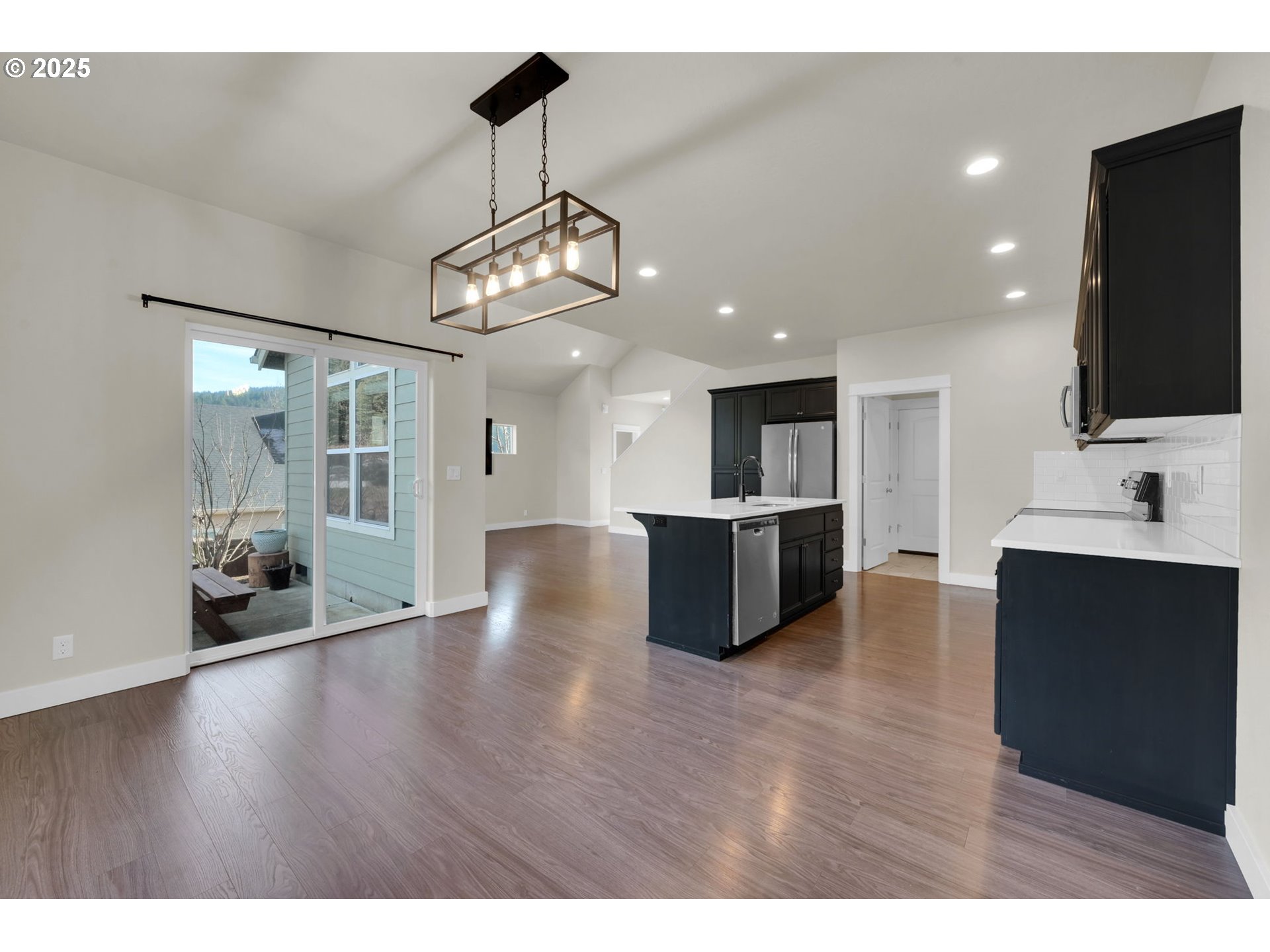967 South 58th Street Springfield, OR 97478 - Photo 18 of 44