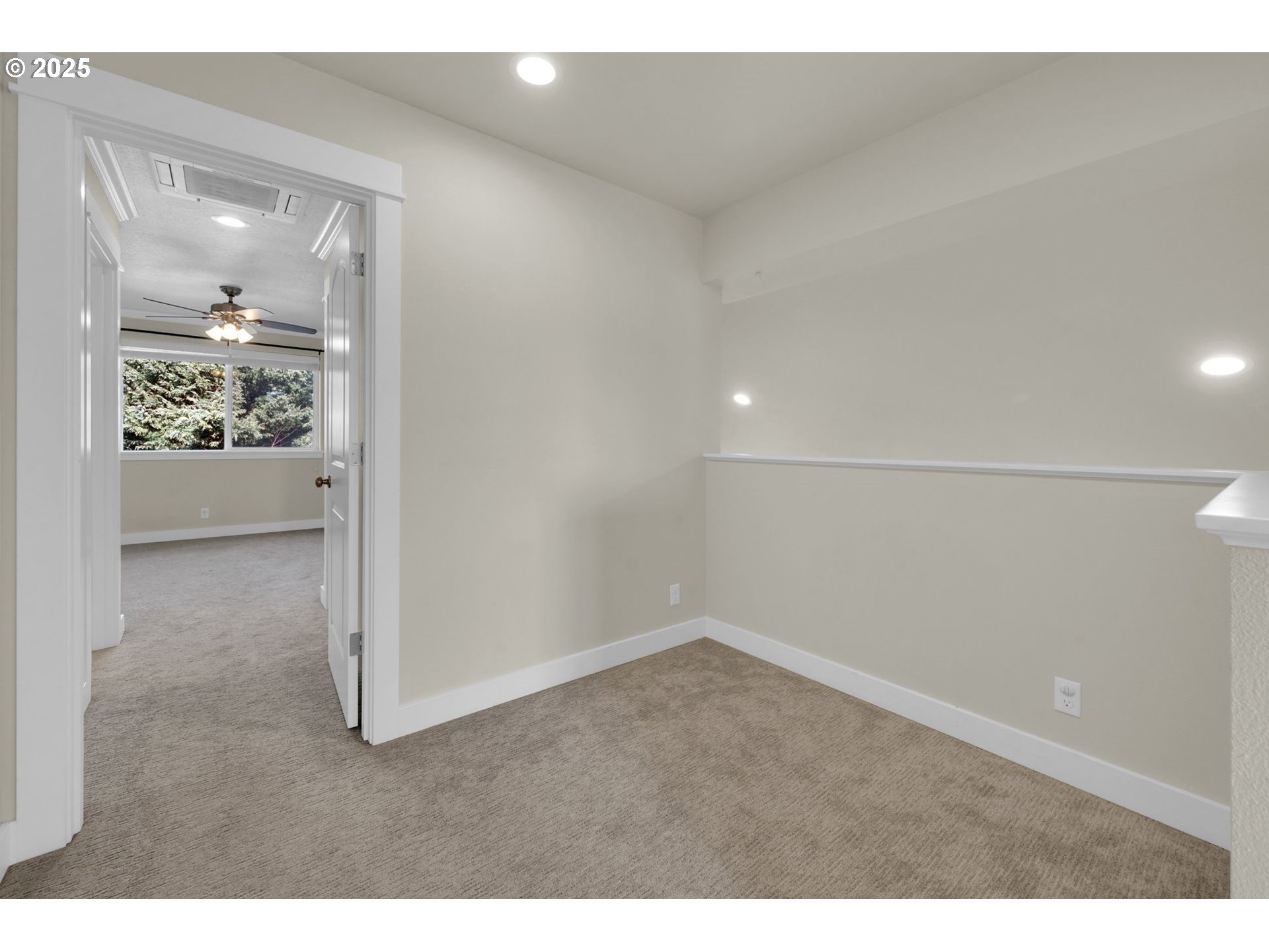 967 South 58th Street Springfield, OR 97478 - Photo 21 of 44
