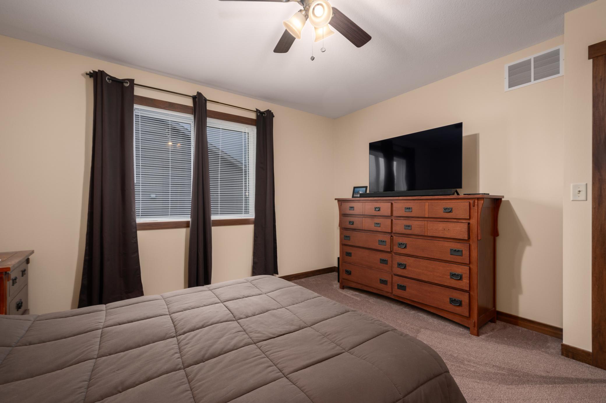 5413 Weatherstone Drive Northwest Rochester, MN 55901 - Photo 16 of 35 Gallery Image 16