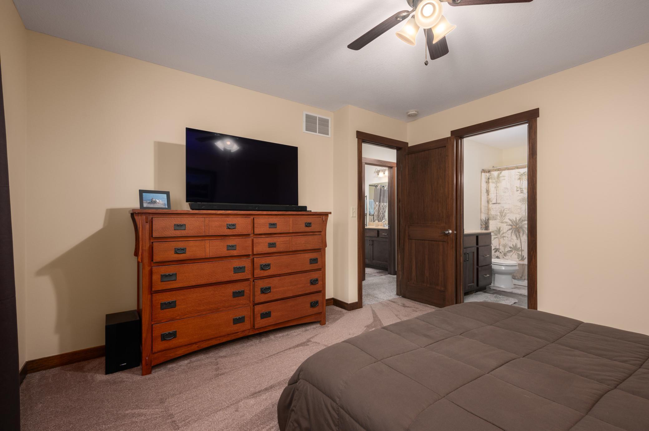 5413 Weatherstone Drive Northwest Rochester, MN 55901 - Photo 17 of 35 Gallery Image 17