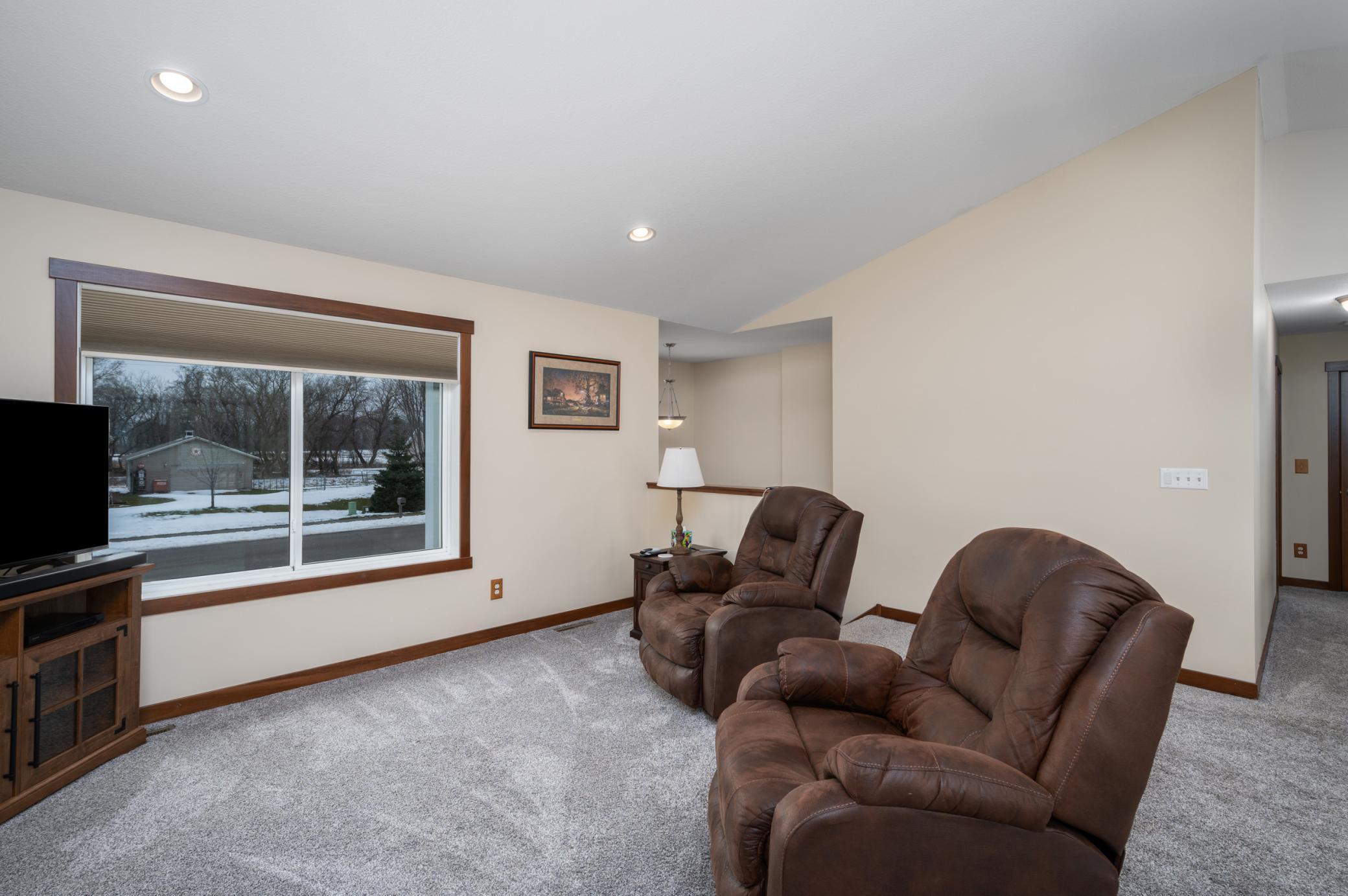 5413 Weatherstone Drive Northwest Rochester, MN 55901 - Photo 10 of 35 Gallery Image 10