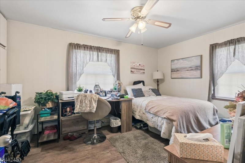 42 Walnut Street Edison, NJ 08817 - Photo 15 of 23