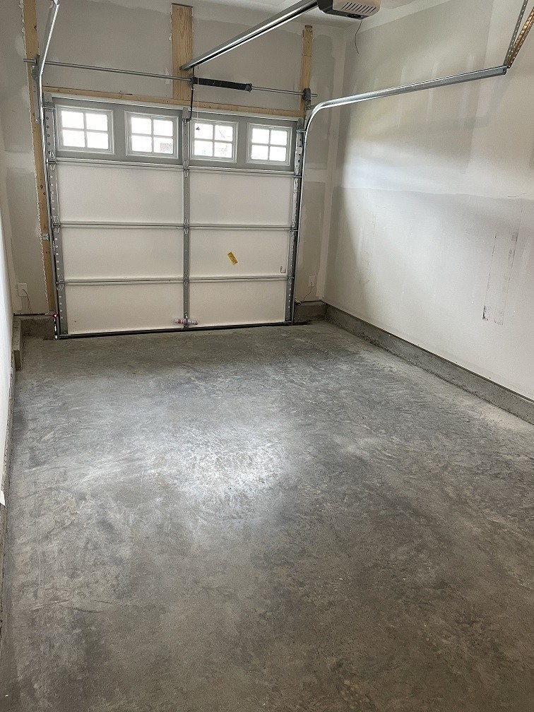 385 Casper Drive Spring Hill, TN 37174 - Photo 15 of 23 a view of a garage