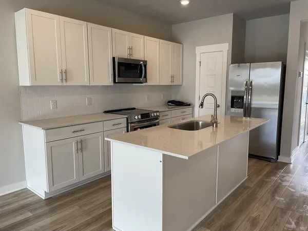 $2,190 | 385 Casper Drive, Spring Hill, TN 37174