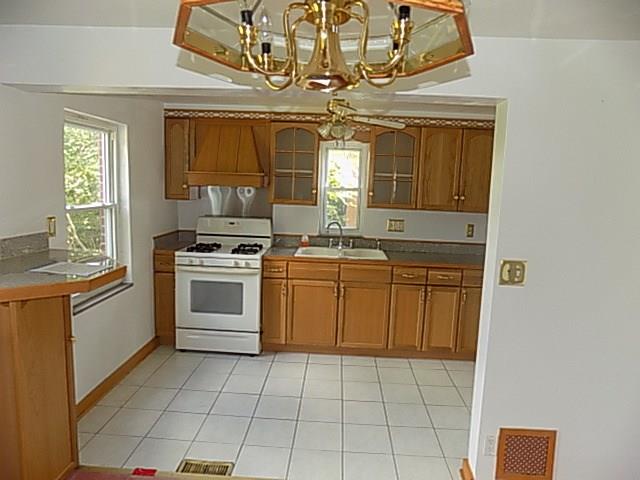 729-731 Shadycrest Road Beechview, PA 15216 - Photo 5 of 23 Gallery Image 5
