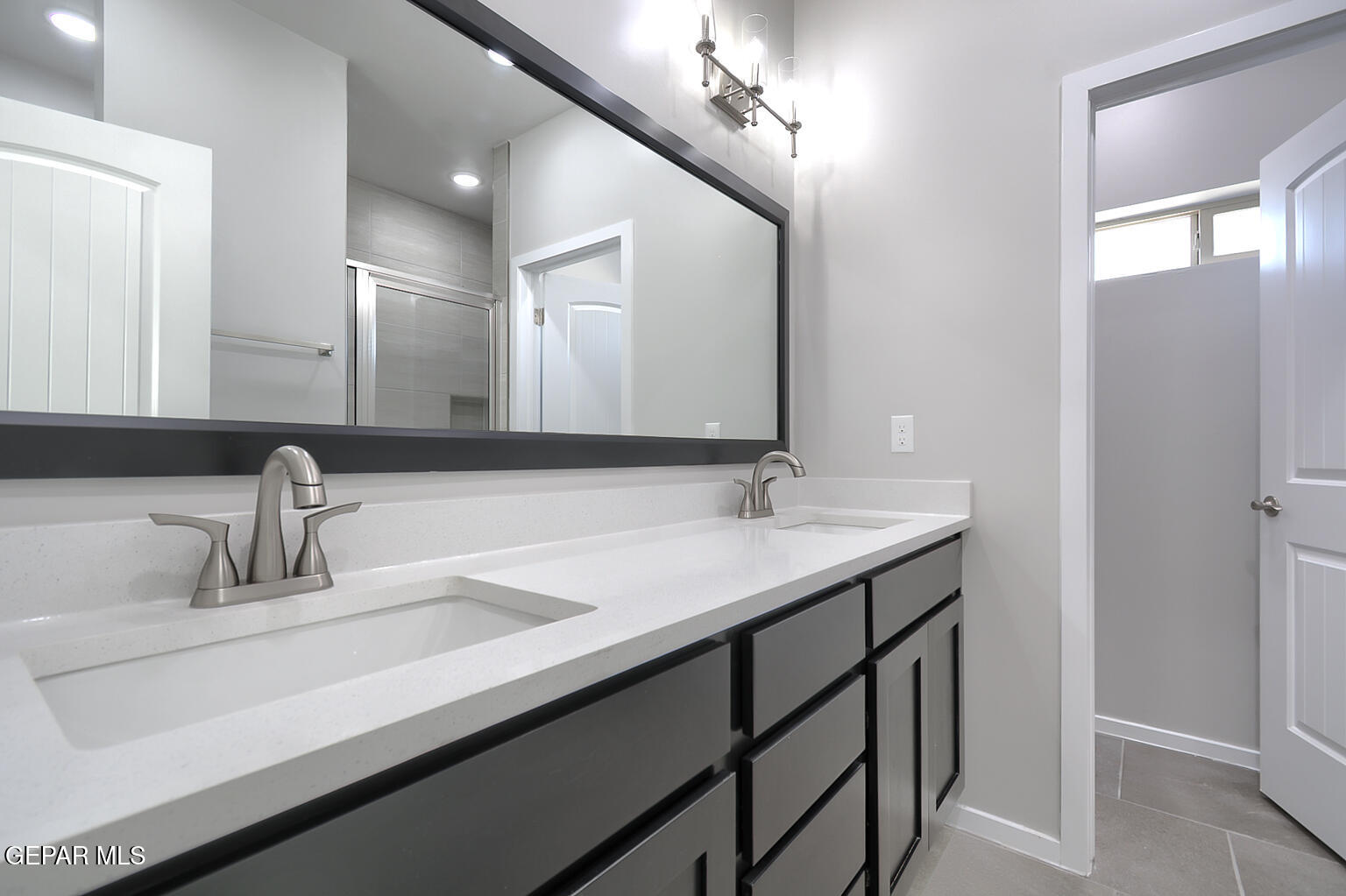 3820 Course Street El Paso, TX 79938 - Photo 8 of 11 12148-Bahjat-M-Bathroom