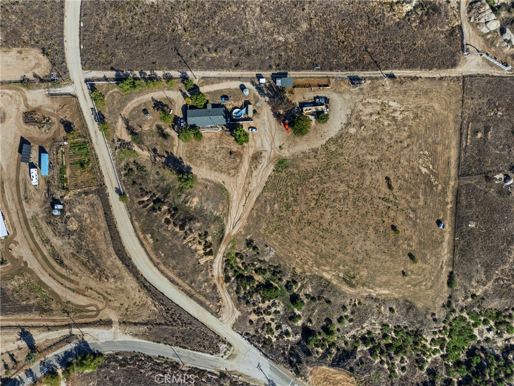 33945 Red Mountain Road Hemet, CA 92544 - Photo 28 of 30 a view of buildings