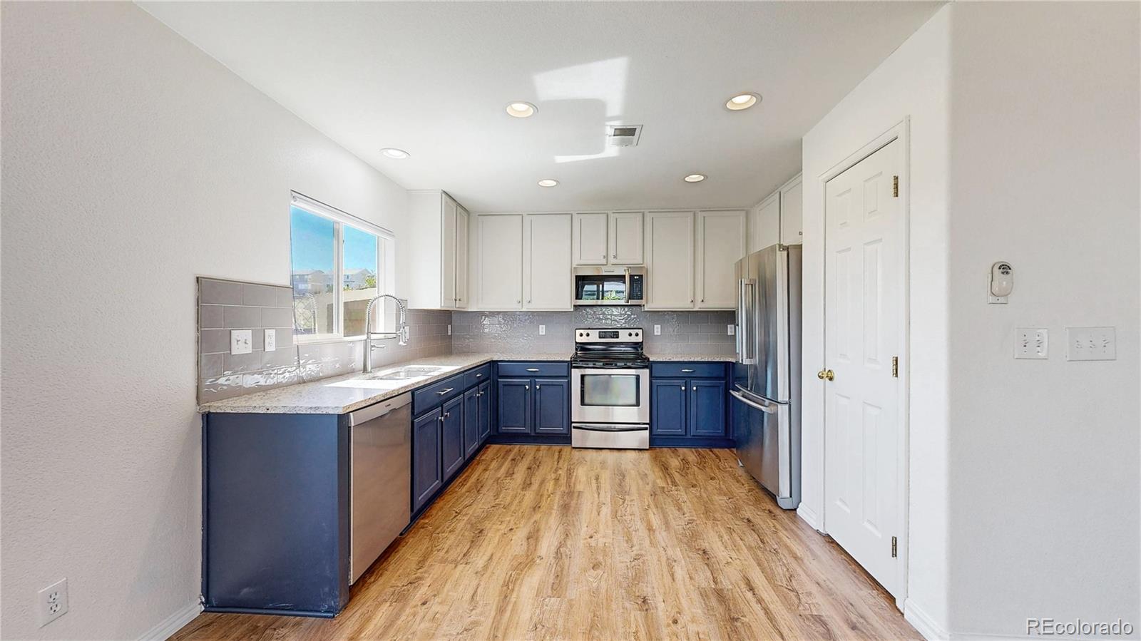 5641 Raleigh Circle Castle Rock, CO 80104 - Photo 11 of 49