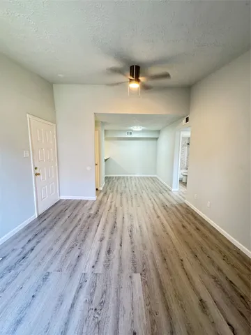 $139,500 | 10555 Turtlewood Court, Unit 909, Houston, TX 77072
