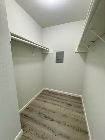 $139,500 | 10555 Turtlewood Court, Unit 909, Houston, TX 77072