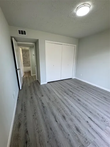 $139,500 | 10555 Turtlewood Court, Unit 909, Houston, TX 77072