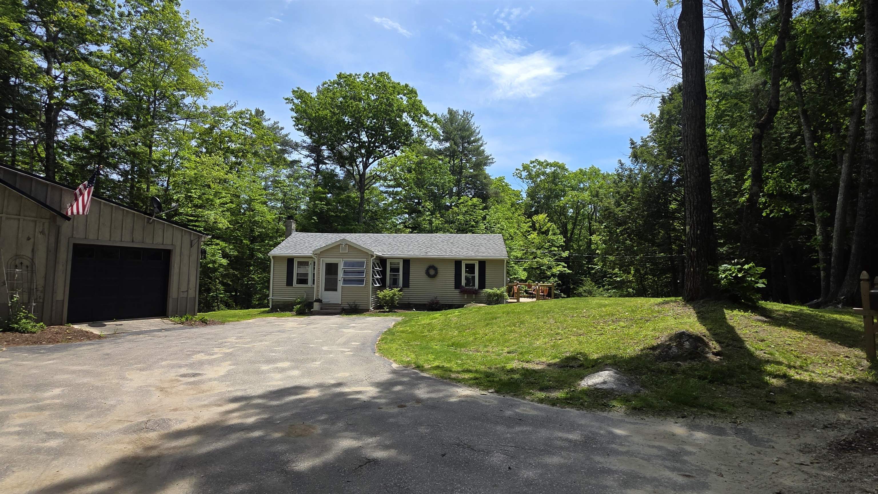 49 Shedd Road Hillsborough, NH 03244 - Photo 6 of 7
