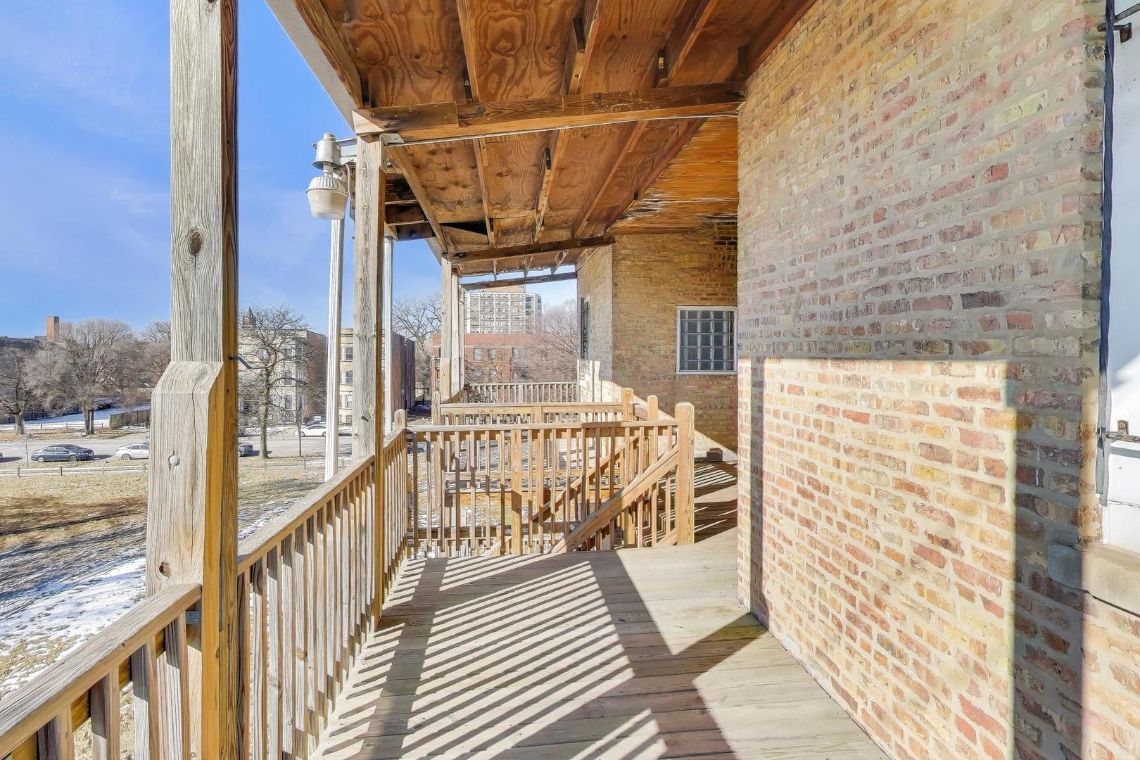 313 East 60th Street, Unit 4 Chicago, IL 60637 - Photo 45 of 46