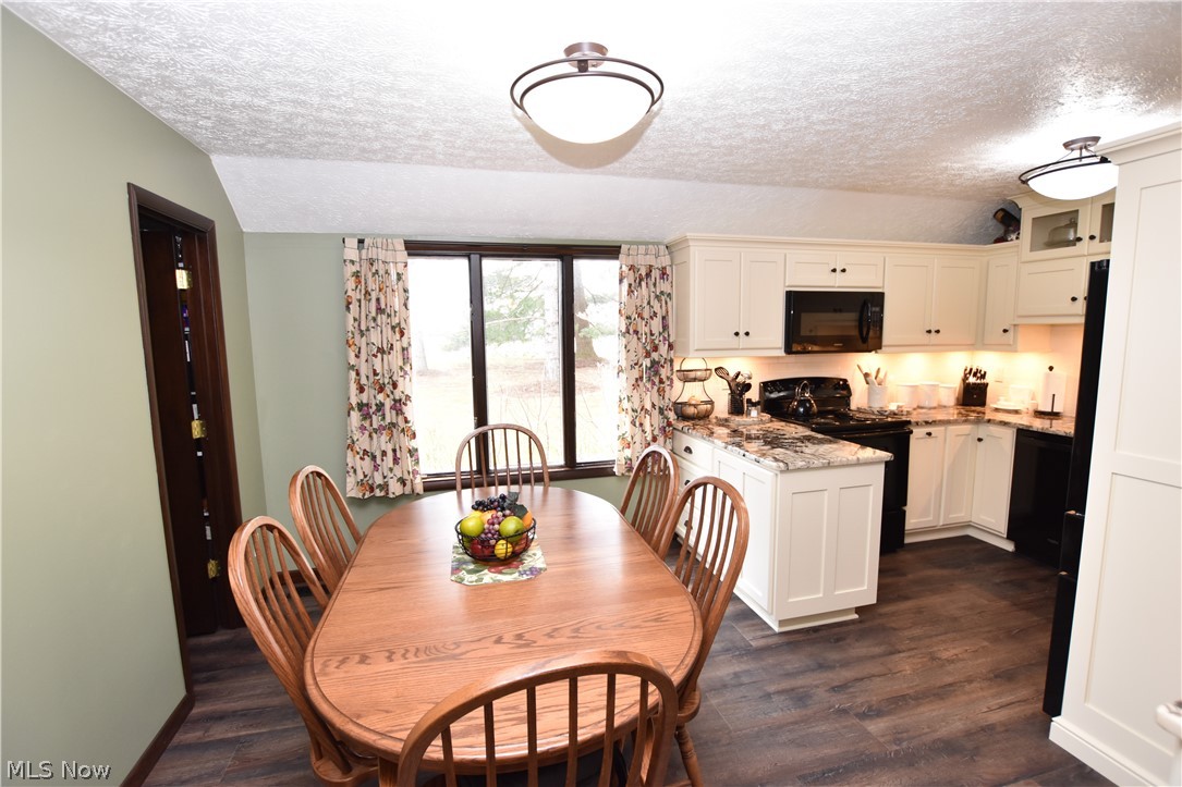 6201 Spieth Road Medina, OH 44256 - Photo 6 of 32 Gallery Image 6