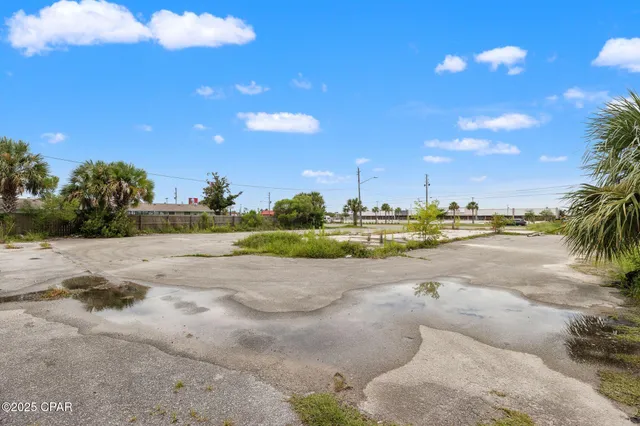 $230,000 | 325 South Tyndall Parkway, Panama City, FL 32404