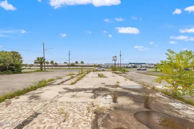 $230,000 | 325 South Tyndall Parkway, Panama City, FL 32404