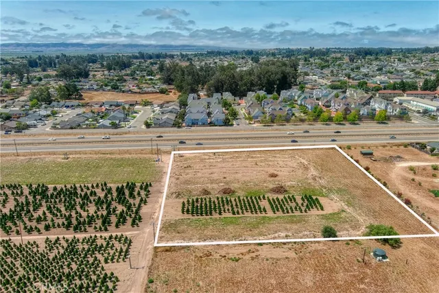 $389,000 | 12 Oakglen Street South, Nipomo, CA 93444