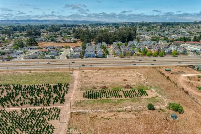 $389,000 | 12 Oakglen Street South, Nipomo, CA 93444