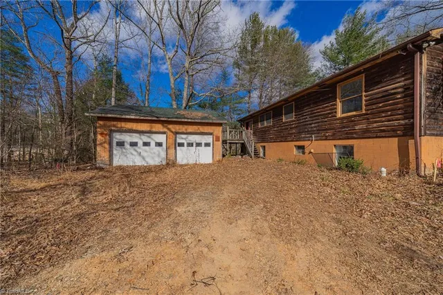 $135,000 | 3089 Pipers Gap Road, Mount Airy, NC 27030