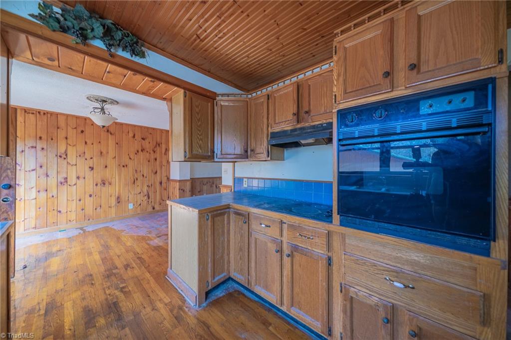 3089 Pipers Gap Road Mount Airy, NC 27030 - Photo 6 of 20