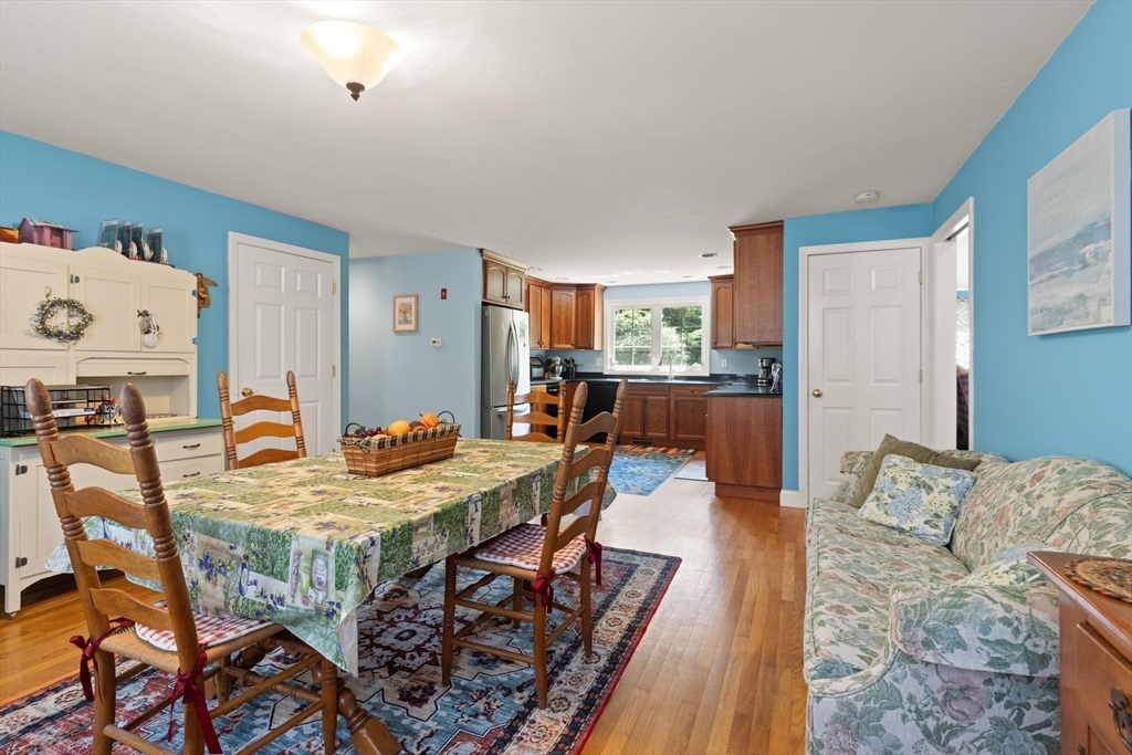 320 Balcom Street Mansfield, MA 02048 - Photo 11 of 31 Gallery Image 11