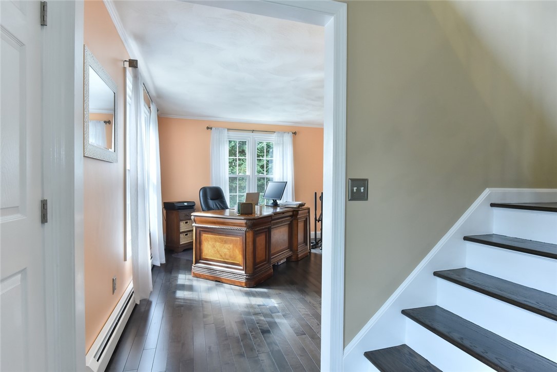 406 Wickham Road North Kingstown, RI 02852 - Photo 8 of 42 Gallery Image 8