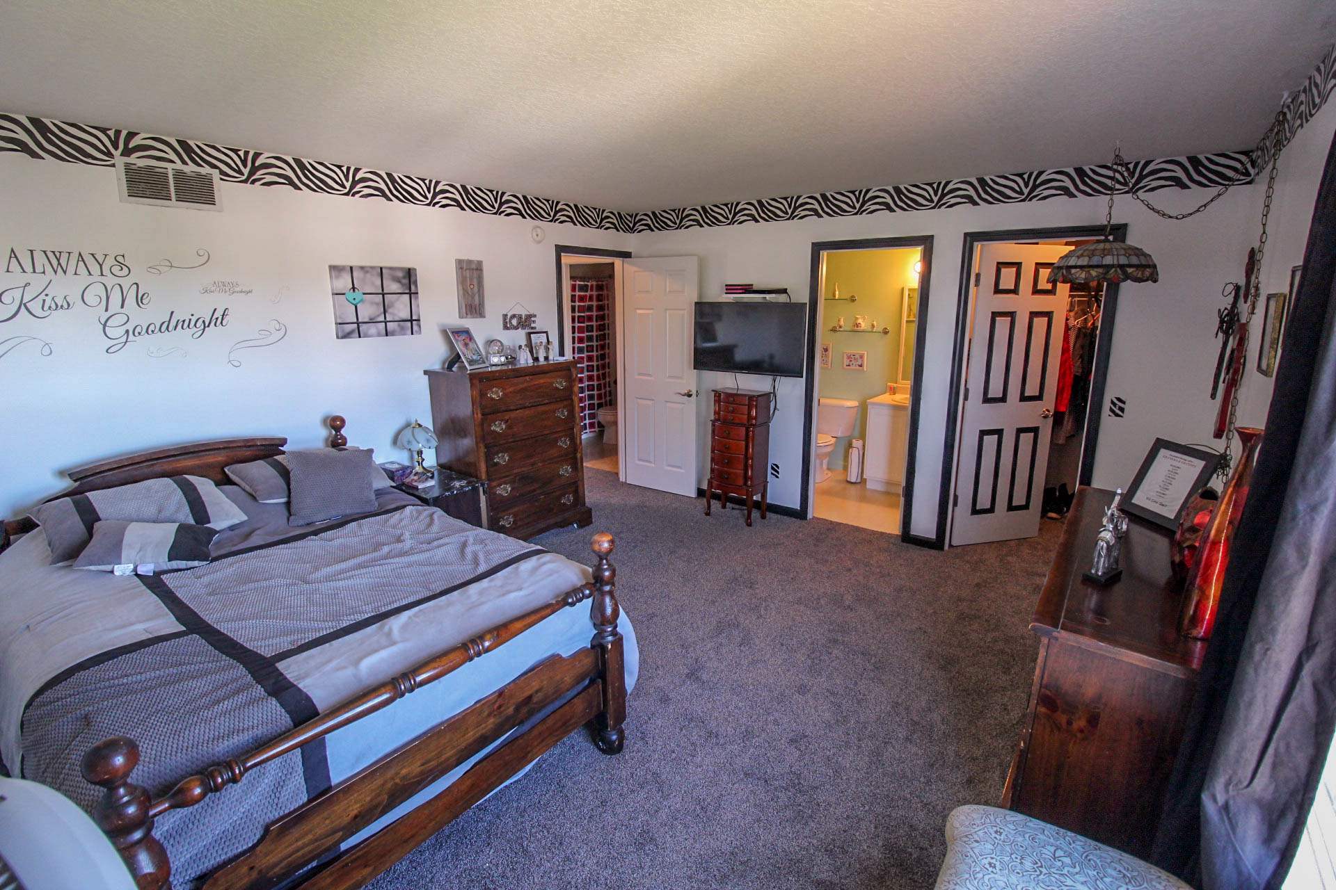 203 Riley Drive Fort Wayne, IN 46825 - Photo 12 of 31 Gallery Image 12