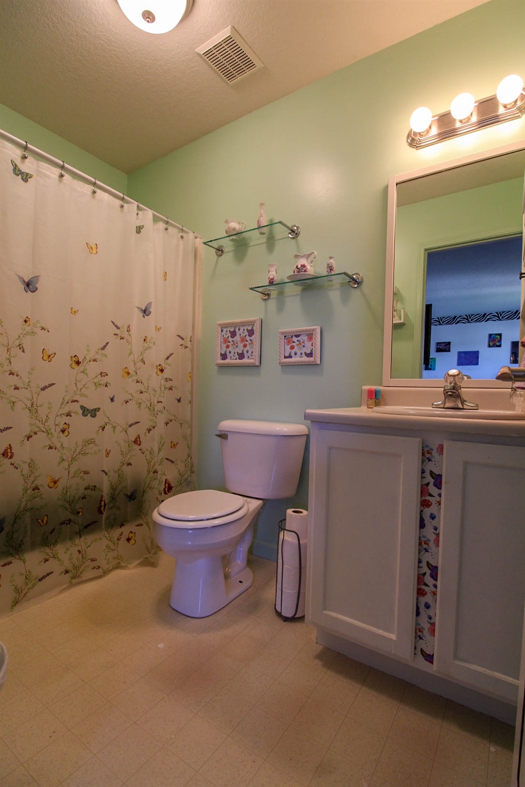 203 Riley Drive Fort Wayne, IN 46825 - Photo 13 of 31 Gallery Image 13