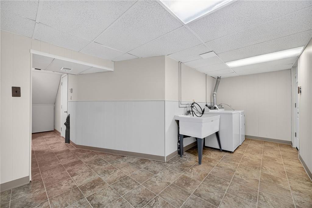 2011 Clearfork Road Bridgeville, PA 15017 - Photo 28 of 39