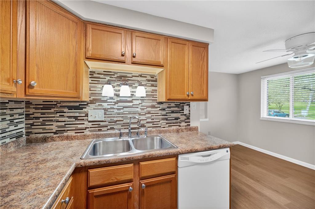 2011 Clearfork Road Bridgeville, PA 15017 - Photo 10 of 39