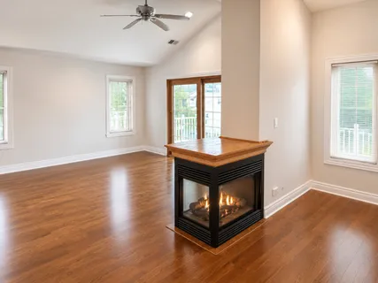 $4,200 | 1759 Dewes Street, Glenview, IL 60025