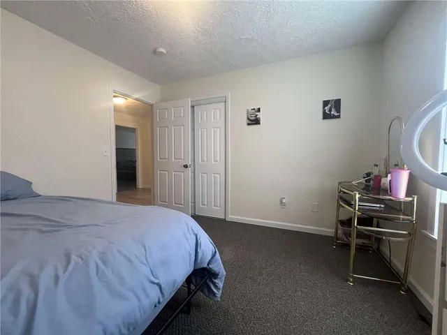 $289,900 | 100 4343p Lane, Clinton, MO 64735