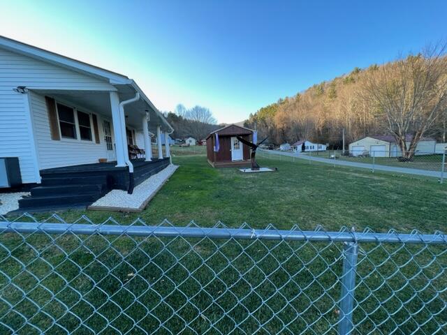 389 Corner Road Mountain City, TN 37683 - Photo 10 of 51 IMG_1970